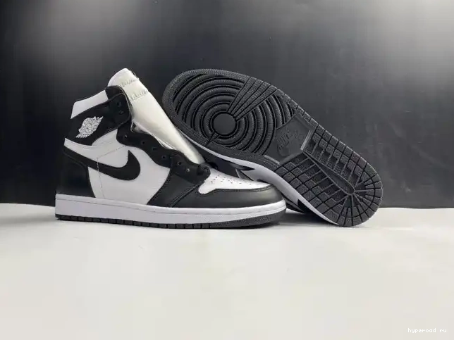 555088-010 Jordan (2014) Black 1 Retro Air White 0417